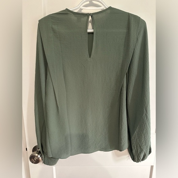 Crew Neck Popover Blouse With Long Puffy Sleeves - Picture 7 of 7